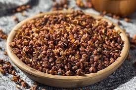 szechuan peppercorn di mangkok kayu